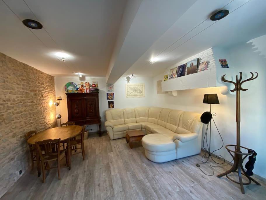 Au Lavoir Vinzelles Extérieur photo